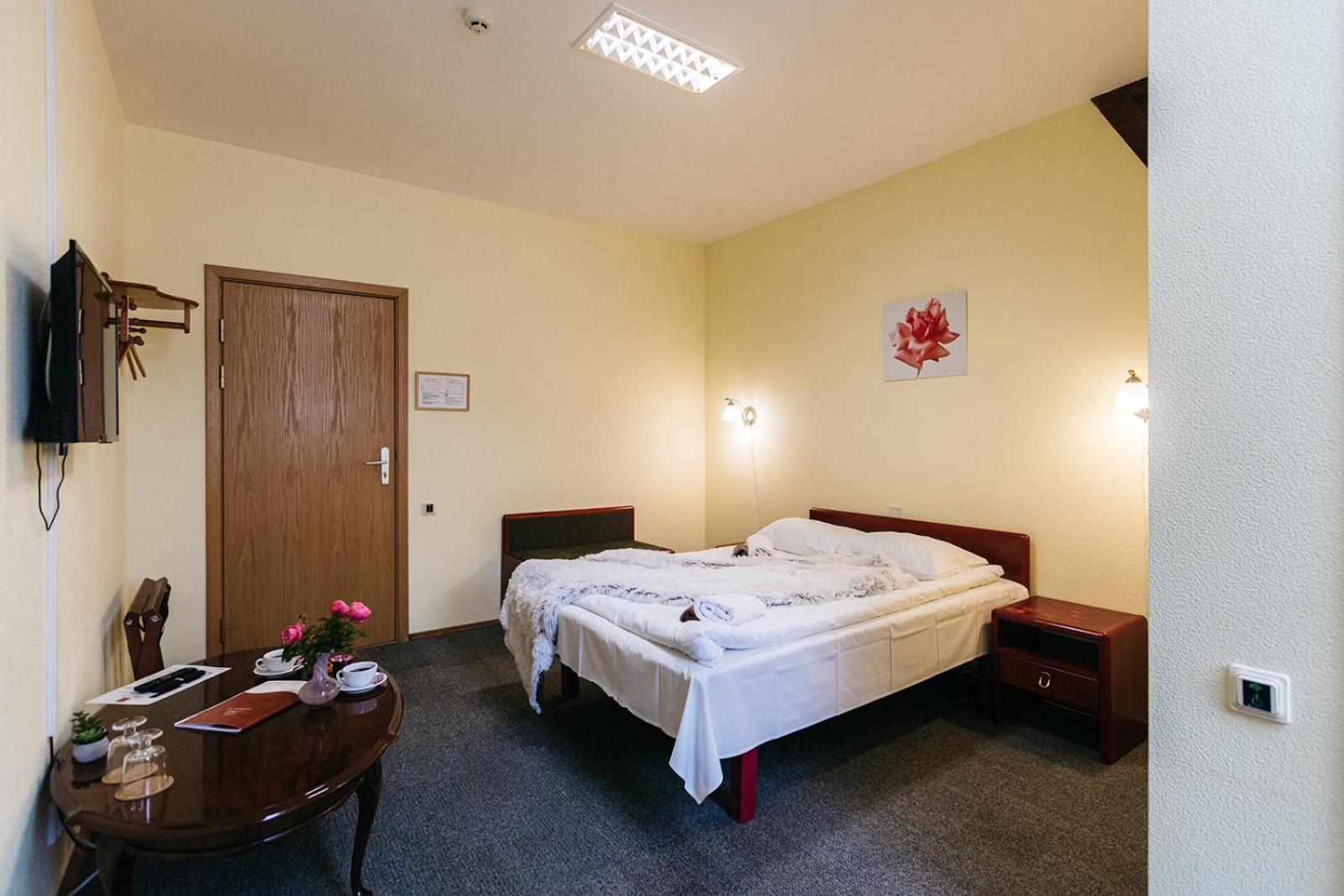 Jaunmoku Palace Complex Hotel Tume Extérieur photo