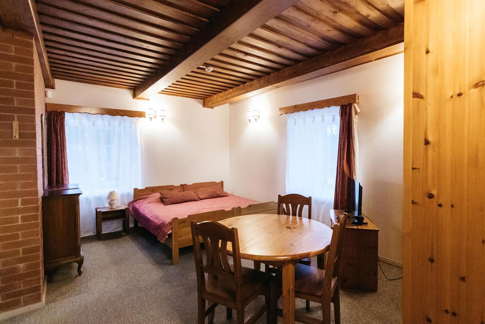 Jaunmoku Palace Complex Hotel Tume Extérieur photo